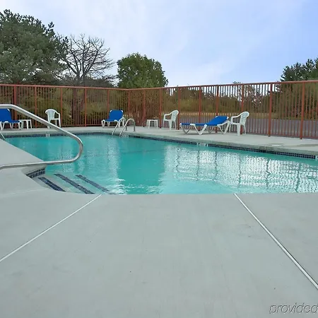 Quality Inn & Suites Worcester 